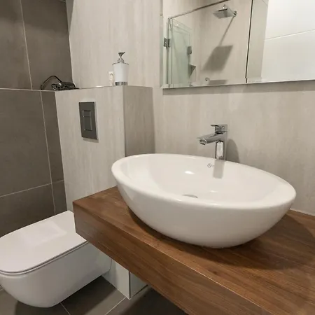Kondina Guest house *