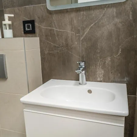 Kondina 4* Βελιγράδι